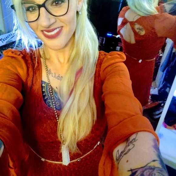 Hippie Lace Dress , necklace, and belt - Picture 7 of 7